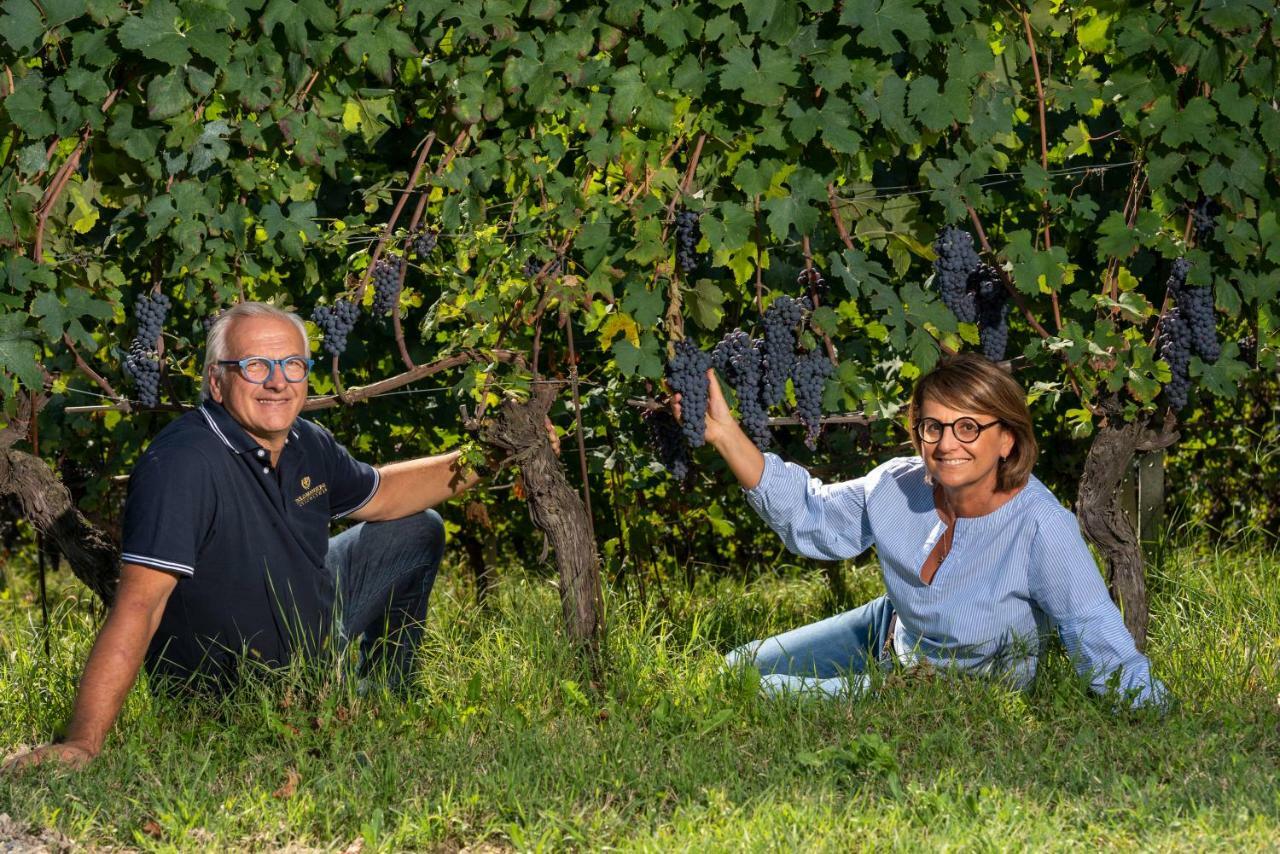 Cascina Meriame แซร์ราลุงกา ดัลบา ภายนอก รูปภาพ