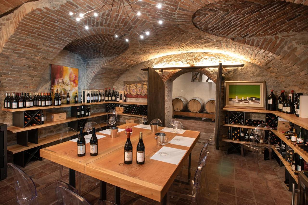 Cascina Meriame แซร์ราลุงกา ดัลบา ภายนอก รูปภาพ